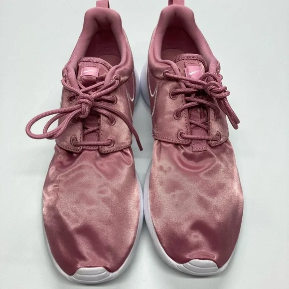 NIKE ROSHE ONE LOW TRAINERS WOMEN SHOES PINK SZ 6Y - Picture 5 of 10